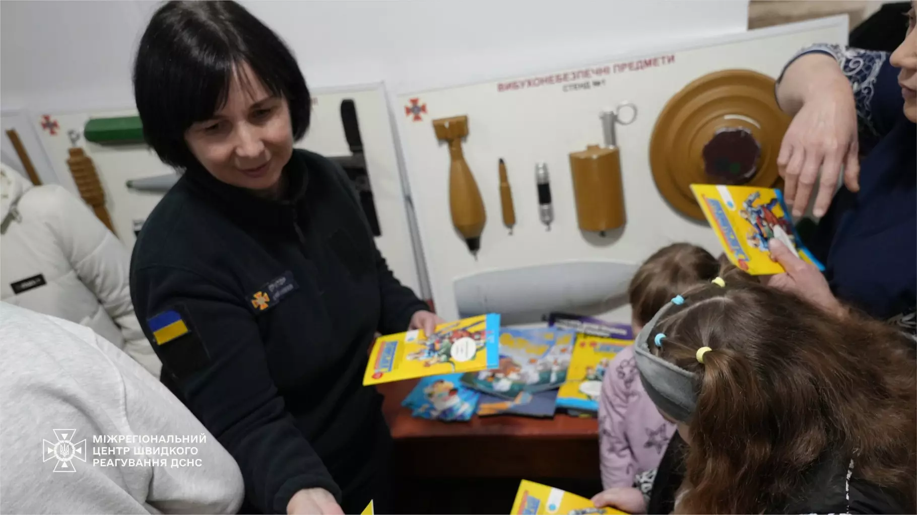 Інструктори з навчання мінної безпеки завітали до школярів та провели інформативне заняття
