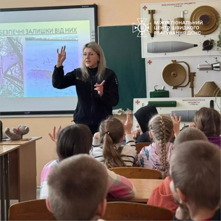 Інструктори з навчання мінної безпеки продовжують інформувати населення