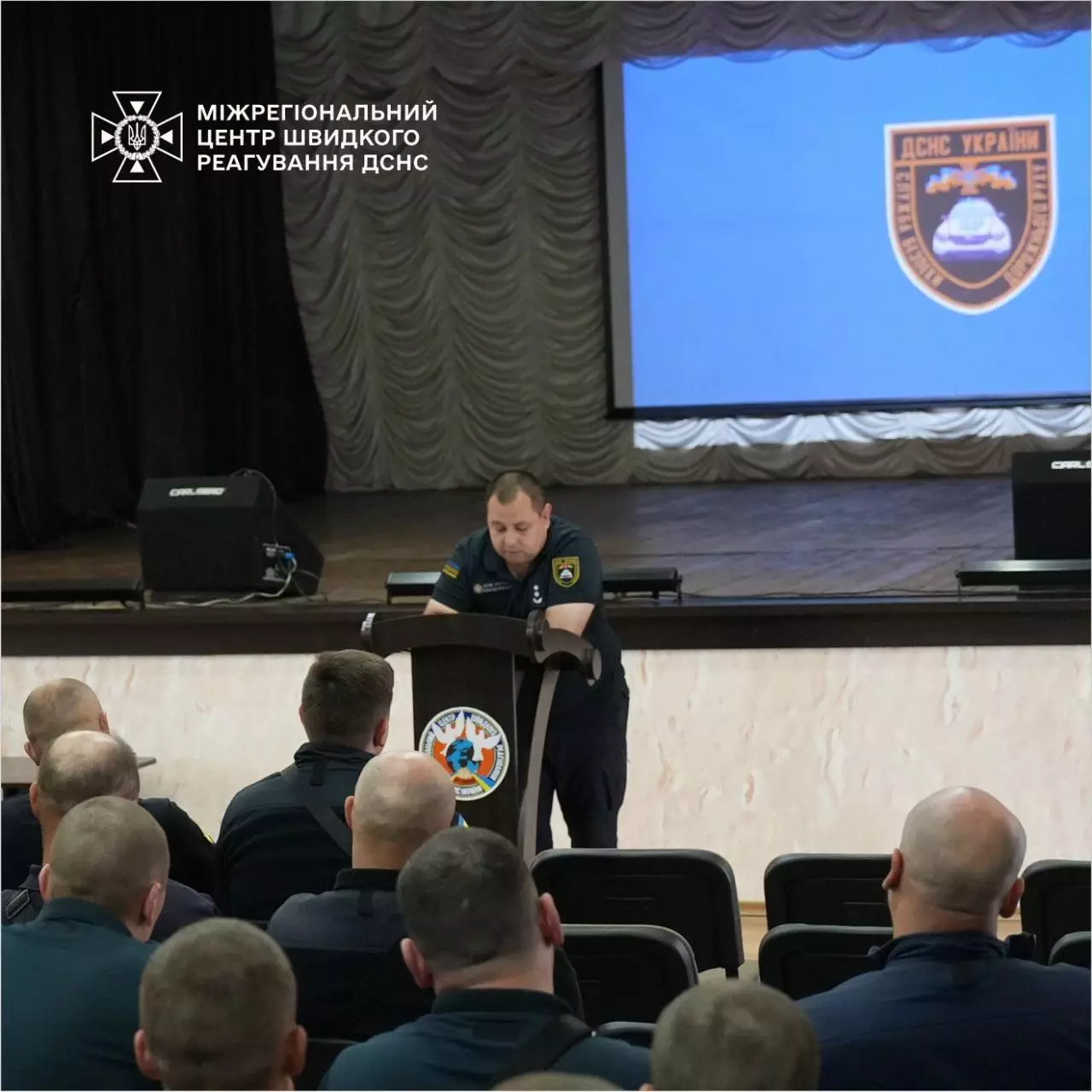 Для покращення знань правил дорожнього руху та запобігання дорожньо-транспортних пригод серед водіїв Міжрегіонального центру швидкого реагування ДСНС України були проведені додаткові заняття.