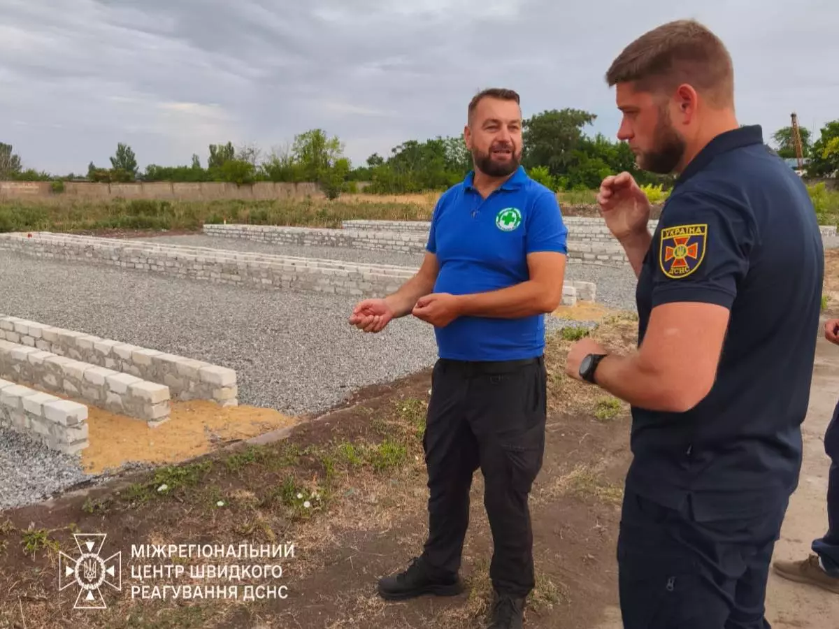 У рамках партнерської програми рятувальники ознайомилися з передовими підходами до очищення територій від вибухонебезпечних предметів.