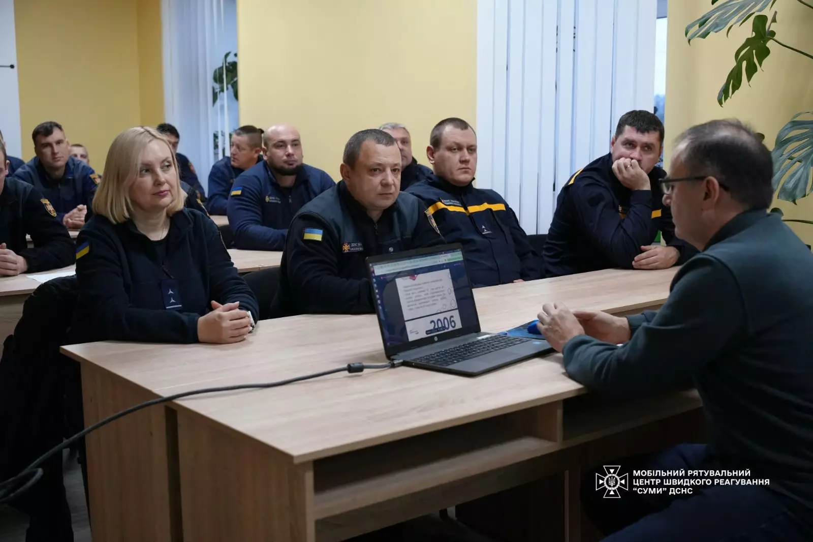Упродовж Тижня доброчесності в Мобільному рятувальному центрі швидкого реагування «Суми» ДСНС відбулися робочі зустрічі з особовим складом.