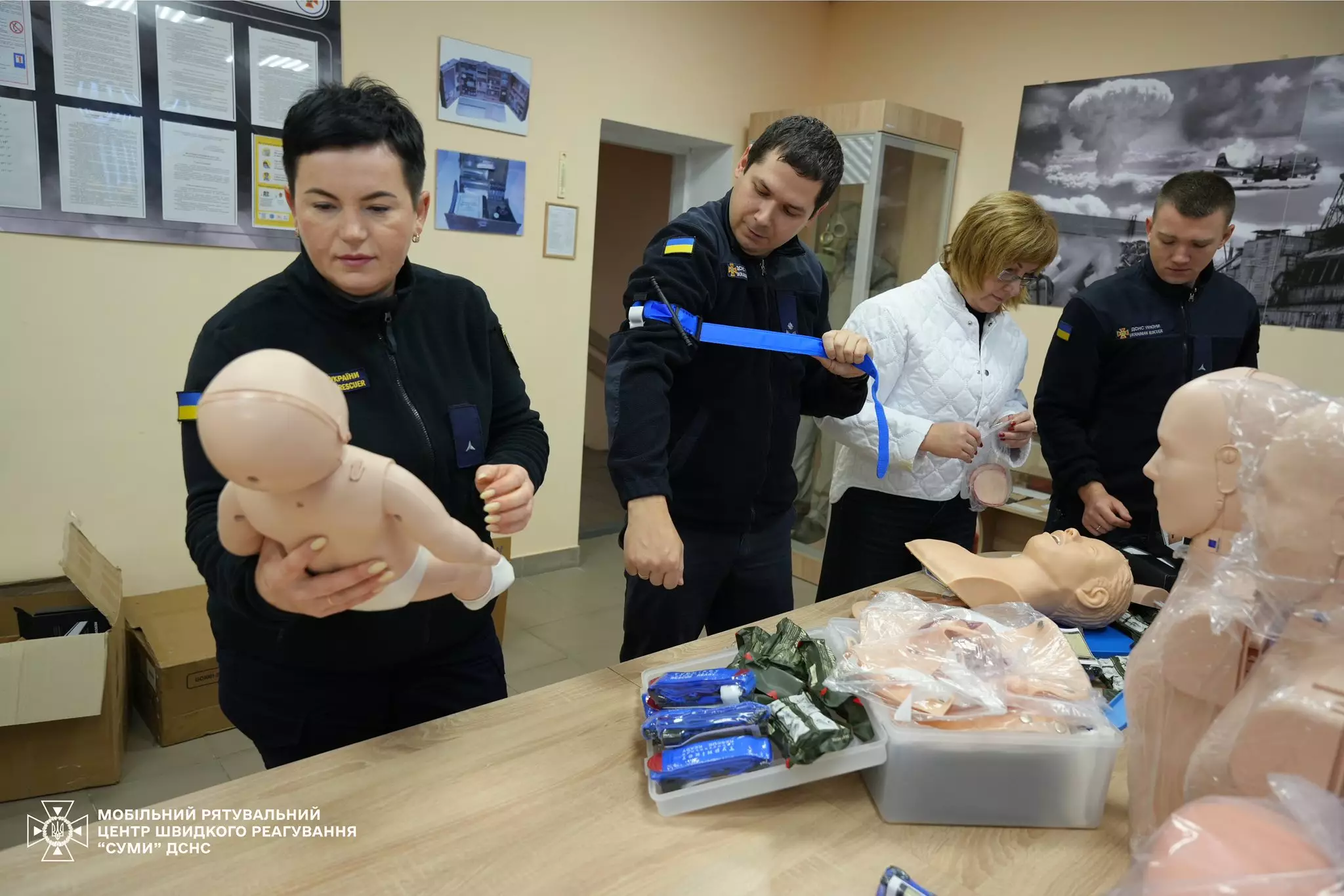 Рятувальники отримали від міжнародних партнерів сучасні медичні манекени-тренажери.